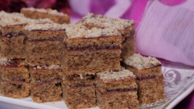 kolač sa orasima i pekmezom